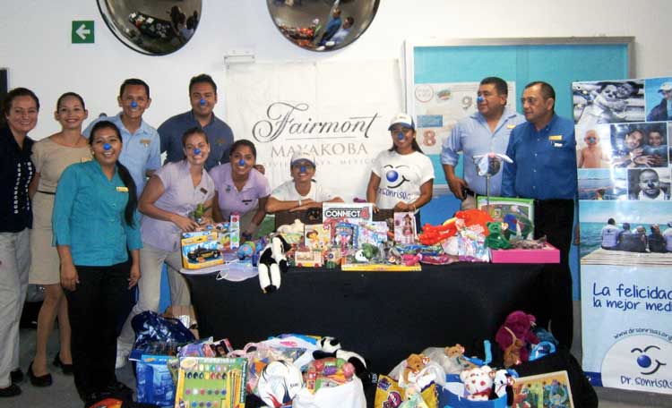 62 kilos of toys for Dr. Sonrisas