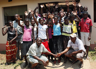 PfaP Travelers Provide Supplies in Zambia