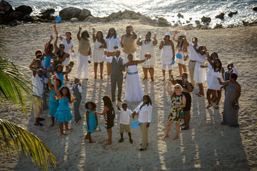 PfaP Wedding Provides for Children in Curacao